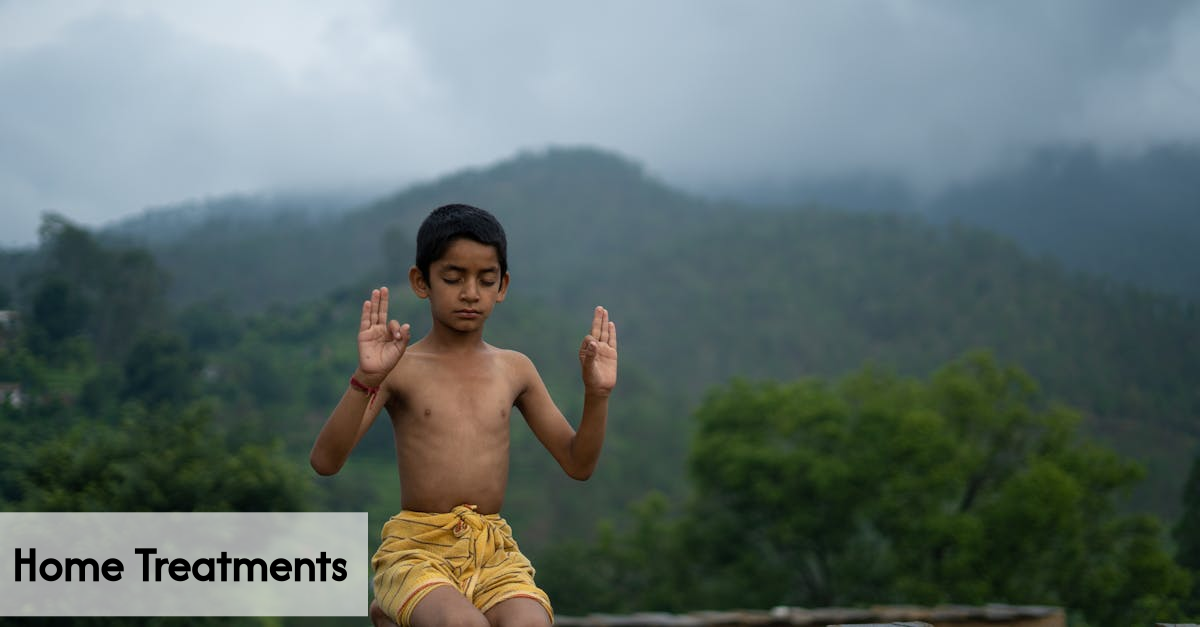 Illustration of body lice symptoms
