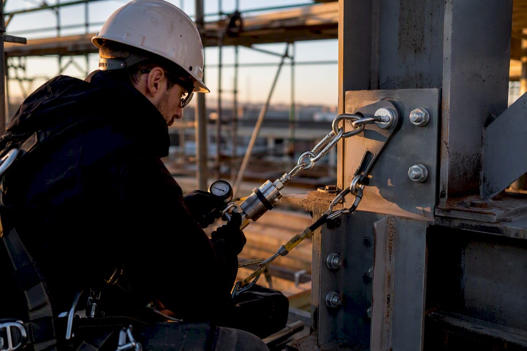 Certified anchor point with load test device