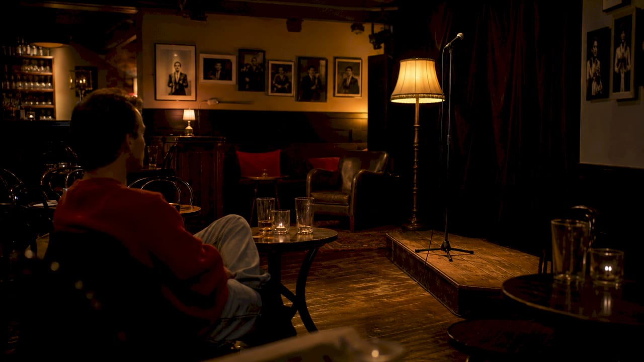 En glimt av atmosfären inne på Norra Brunn – Stockholms klassiska standupklubb.