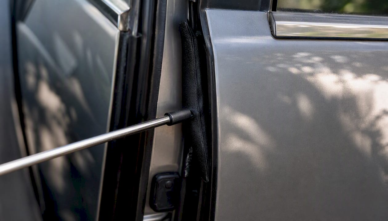 Long-reach tool inserted through air wedge gap