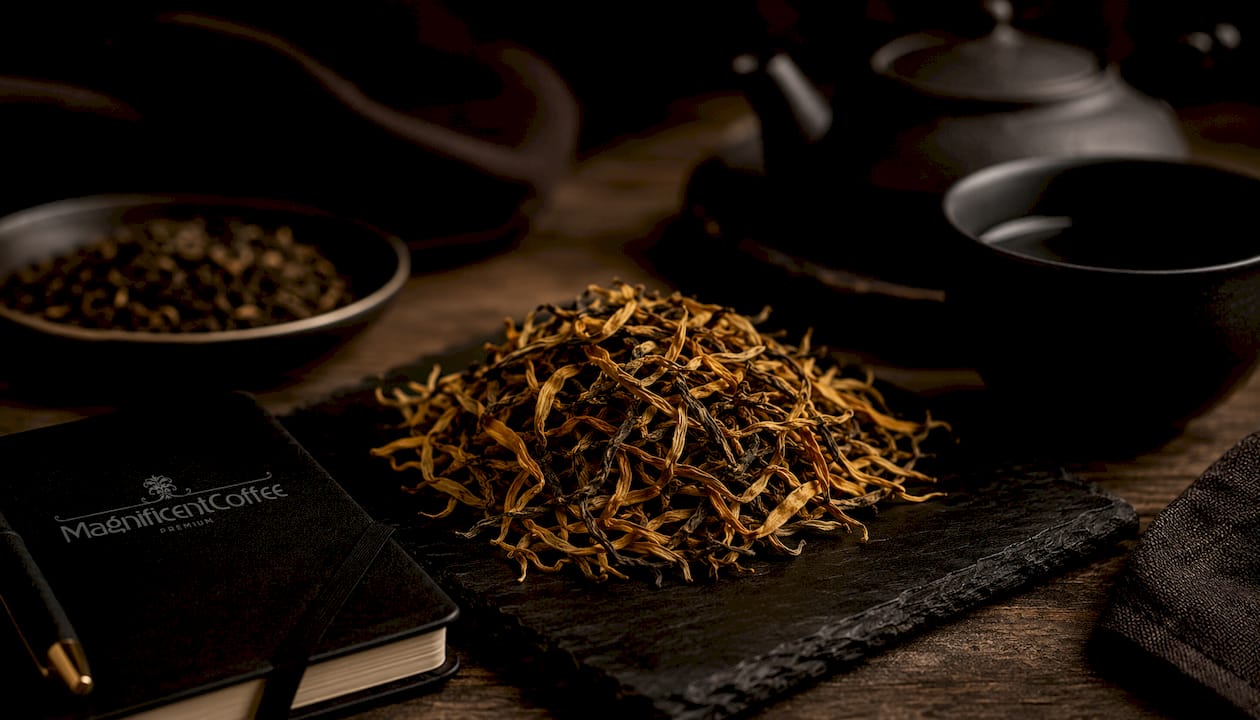 Herbata czarna liściasta Yunnan Golden Buds – chińska herbata premium