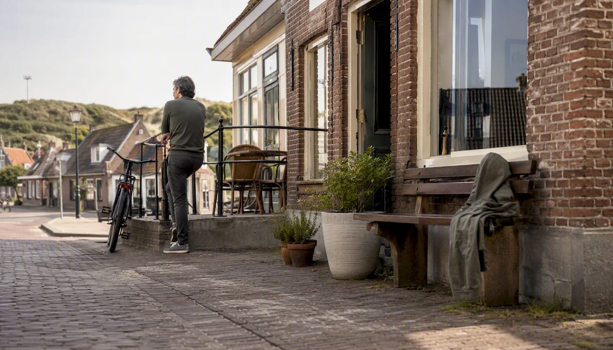 Rustig terras in het gezellige dorp Nes op Ameland