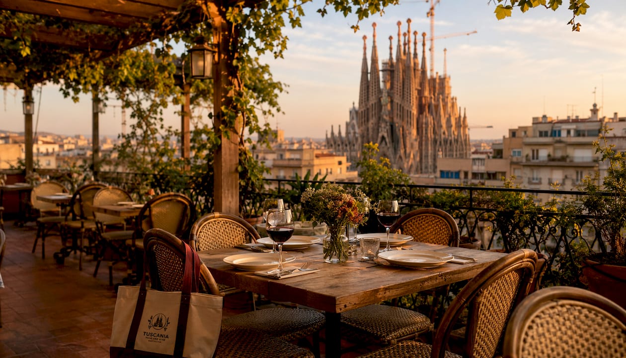 Disfruta de una terraza privilegiada con vistas únicas a la Sagrada Família