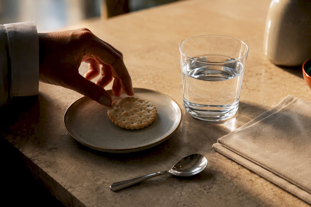 Water and cracker for palate reset