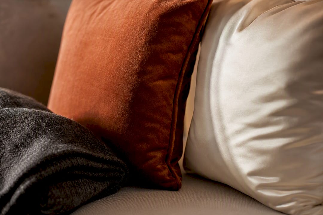 Velours mat et satin de coton en contraste