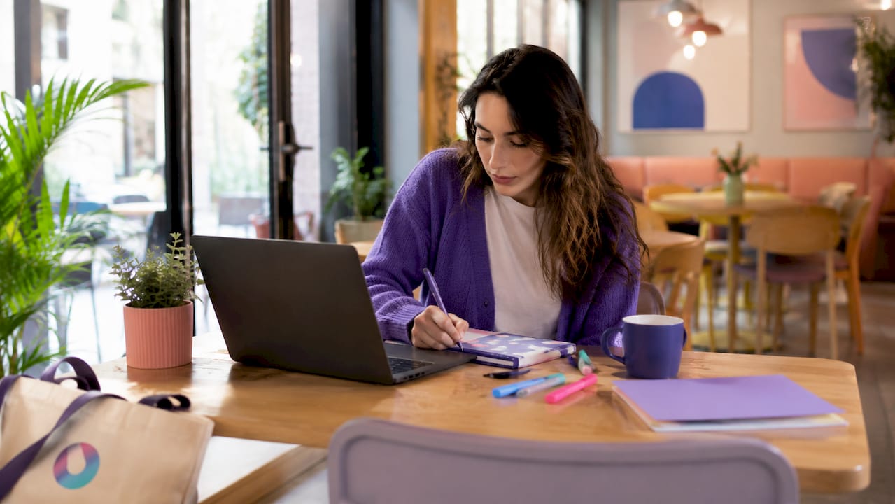 Structurer une équipe marketing performante en 2026 1 Expert en marketing digital et gestion de campagnes sur ordinateur