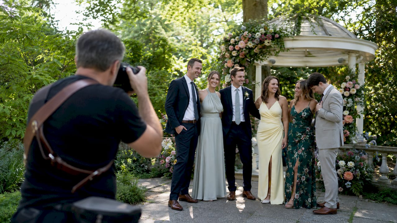 reportage vs traditional wedding photography explained 204 Traditional wedding group posed portrait in church