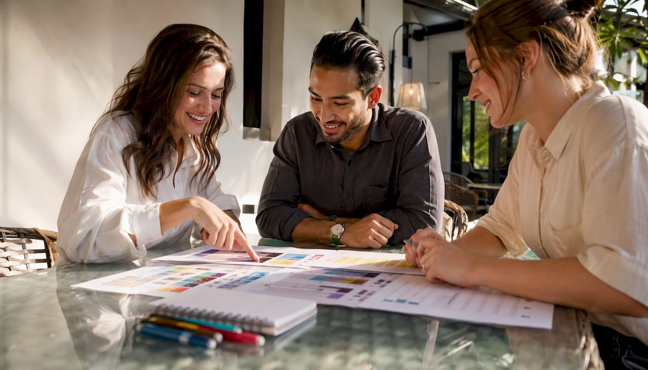 Why news updates matter for venues in 2026 1 Event team discussing venue updates