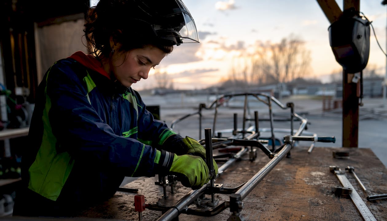 Welder clamping kart frame tubing for precision