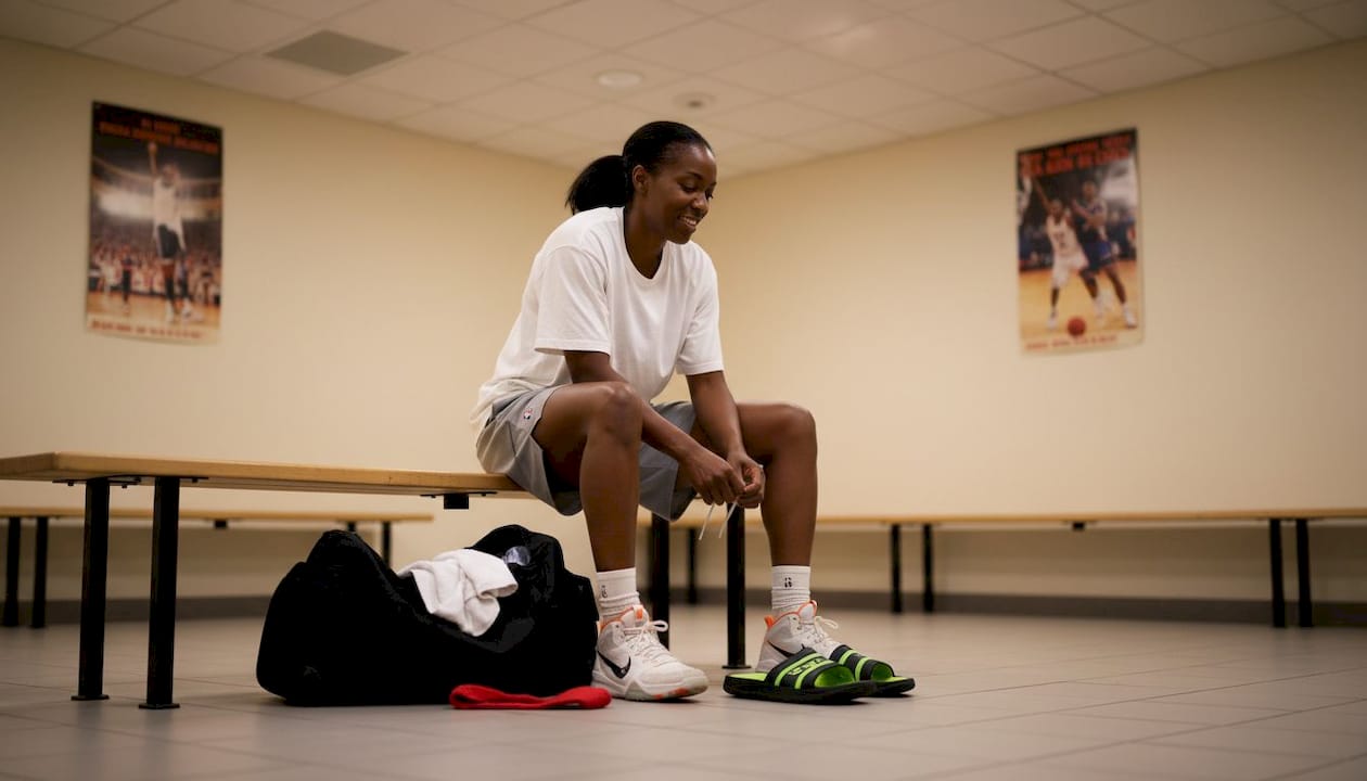 Basketball player switching to recovery slides