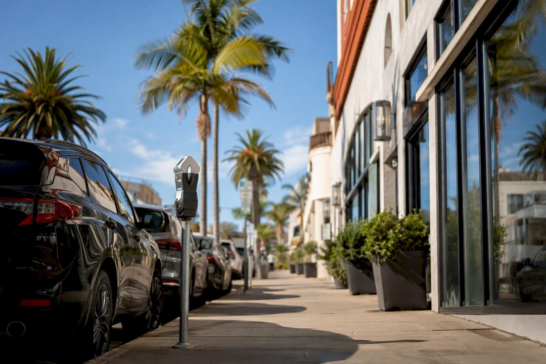 La Jolla street with parking near salon