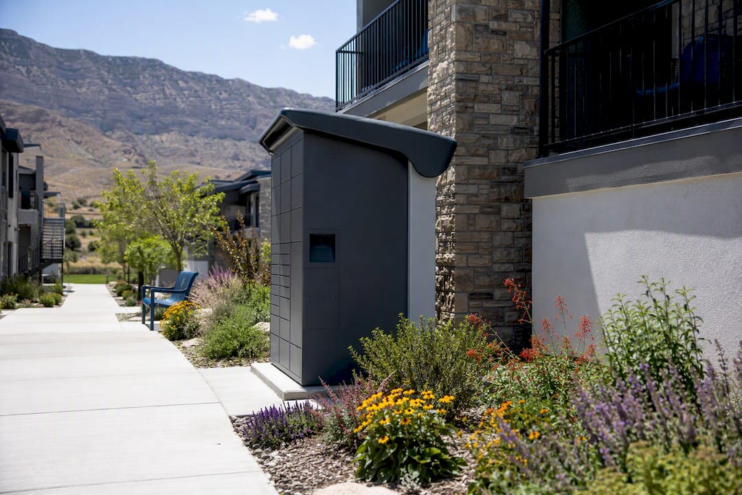 Outdoor weatherproof locker unit near apartment in Utah