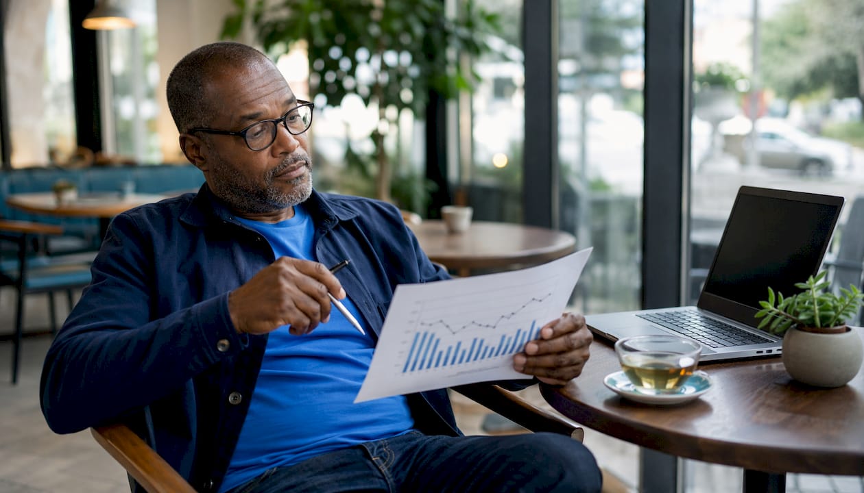 Man analyzing sales data for cart abandonment