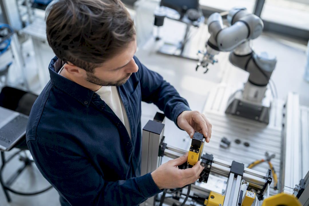 Cobot Safety Standards: An Engineer's Compliance Checklist