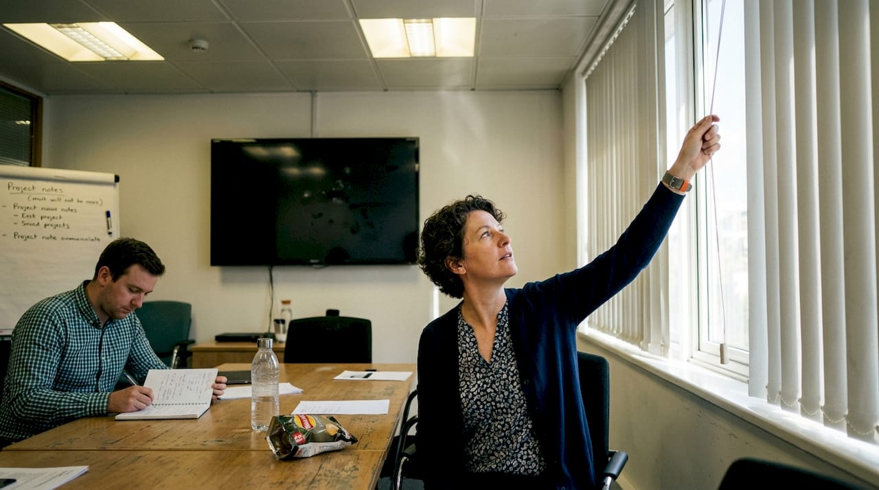 Lighting adjusted in busy meeting room