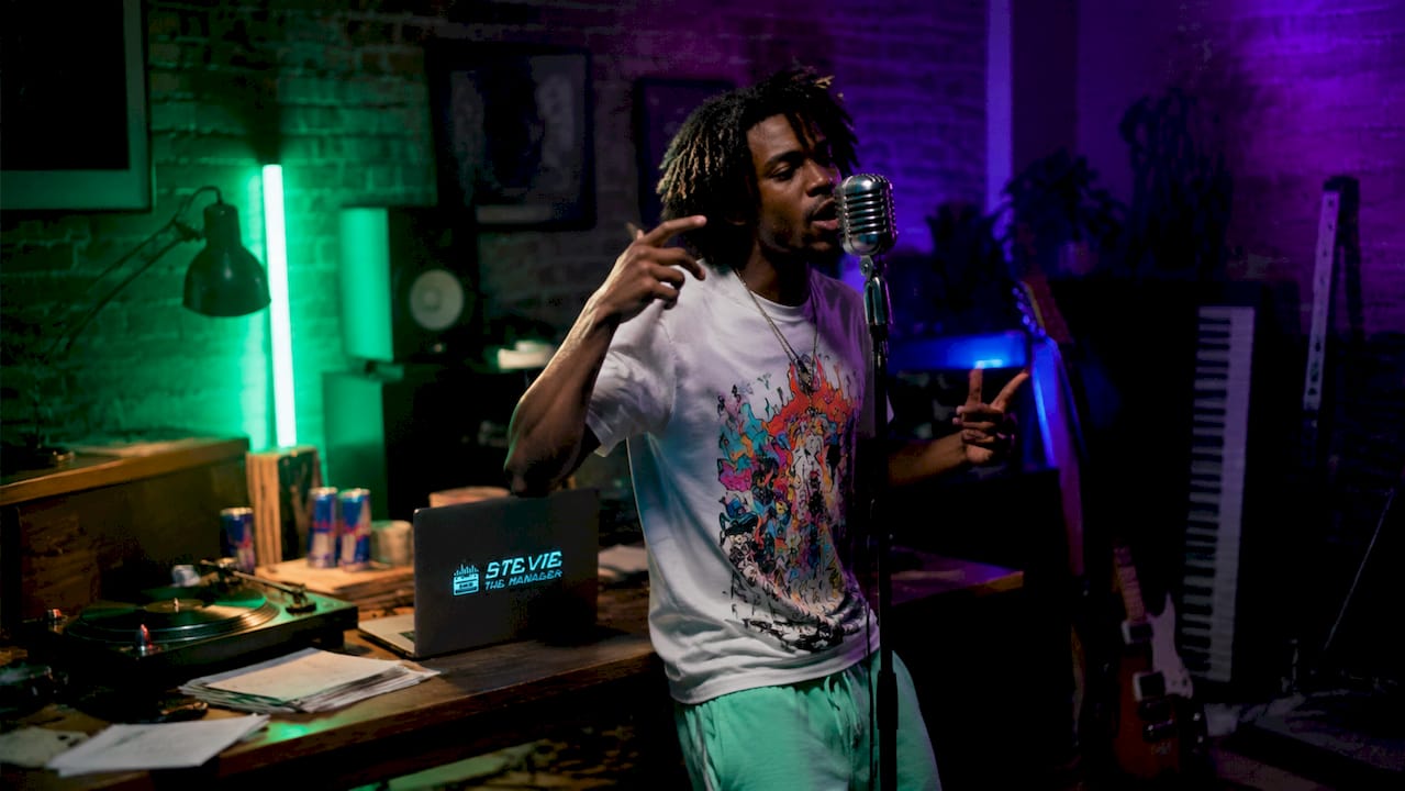 Jay-Z recording diss freestyle in studio