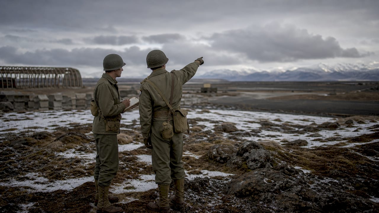 Allied soldiers planning on Iceland airstrip