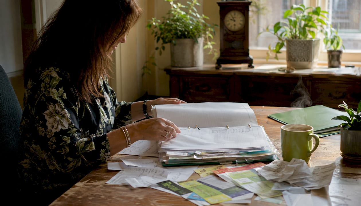 Overhead of traceability folder with audit documents