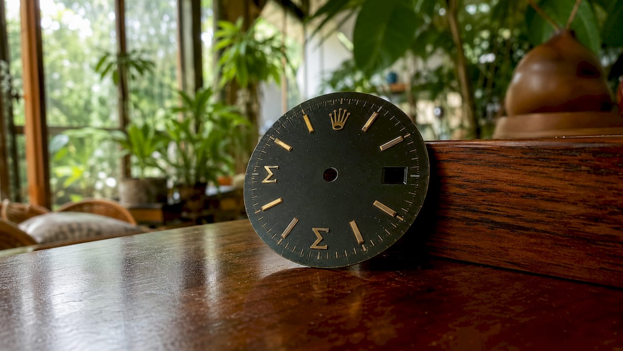 Close-up vintage Rolex sigma dial