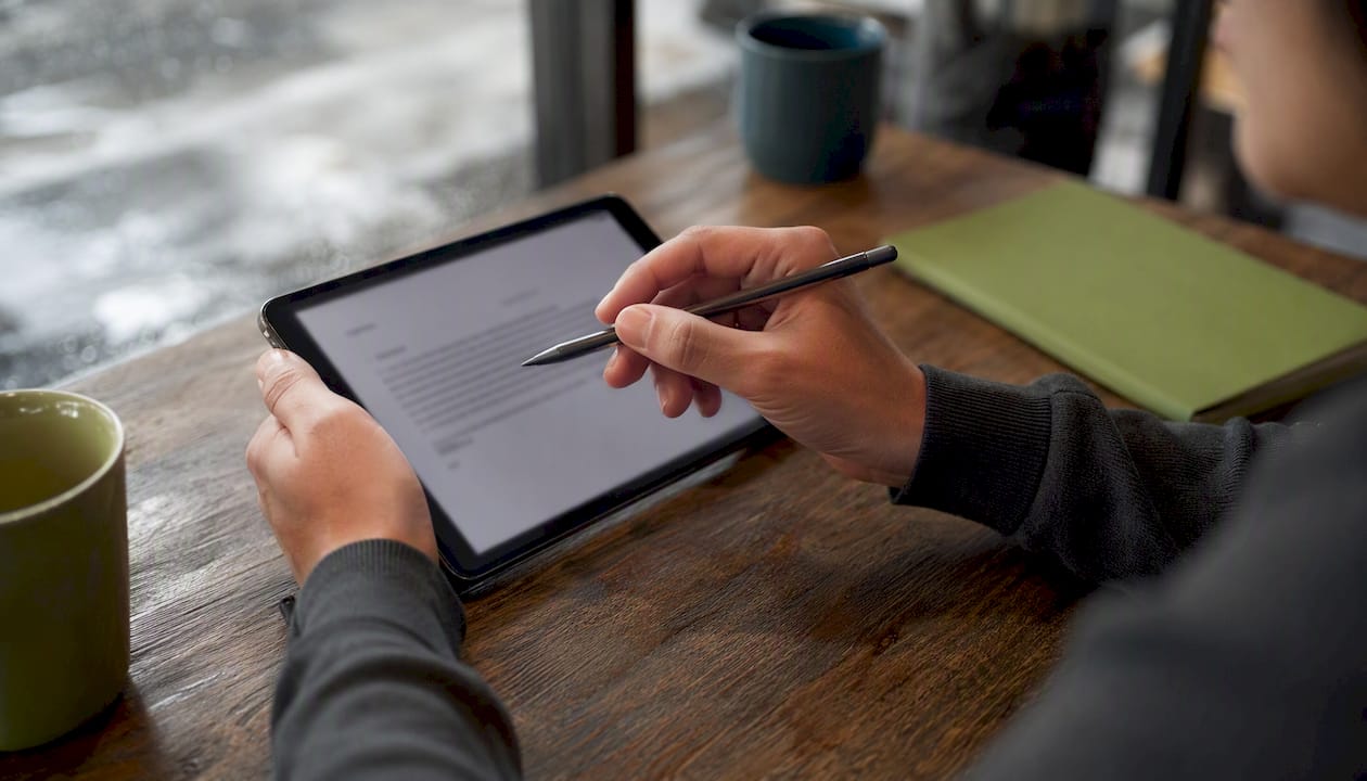 Hands indicating email first line personalization