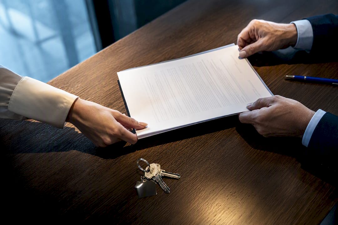Contrato-promessa de compra e venda: o que deve conter