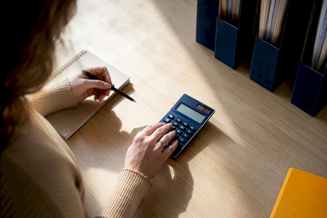 Calculating a car finance refund amount