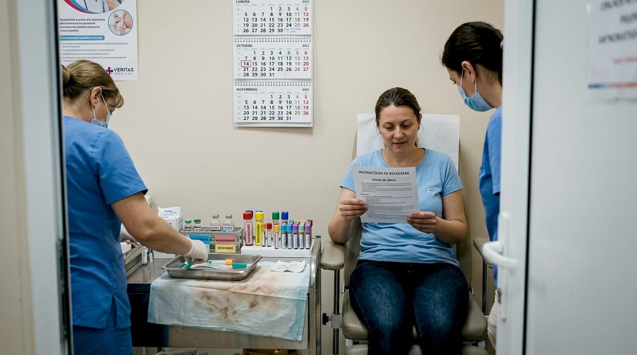 Recoltare de sânge pentru analize medicale în cabinetul din Slobozia
