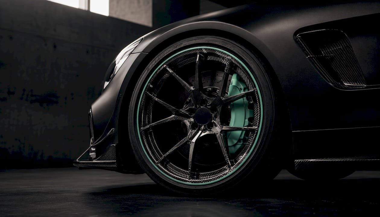 Mercedes-AMG GT forged wheel highlighting lateral stiffness