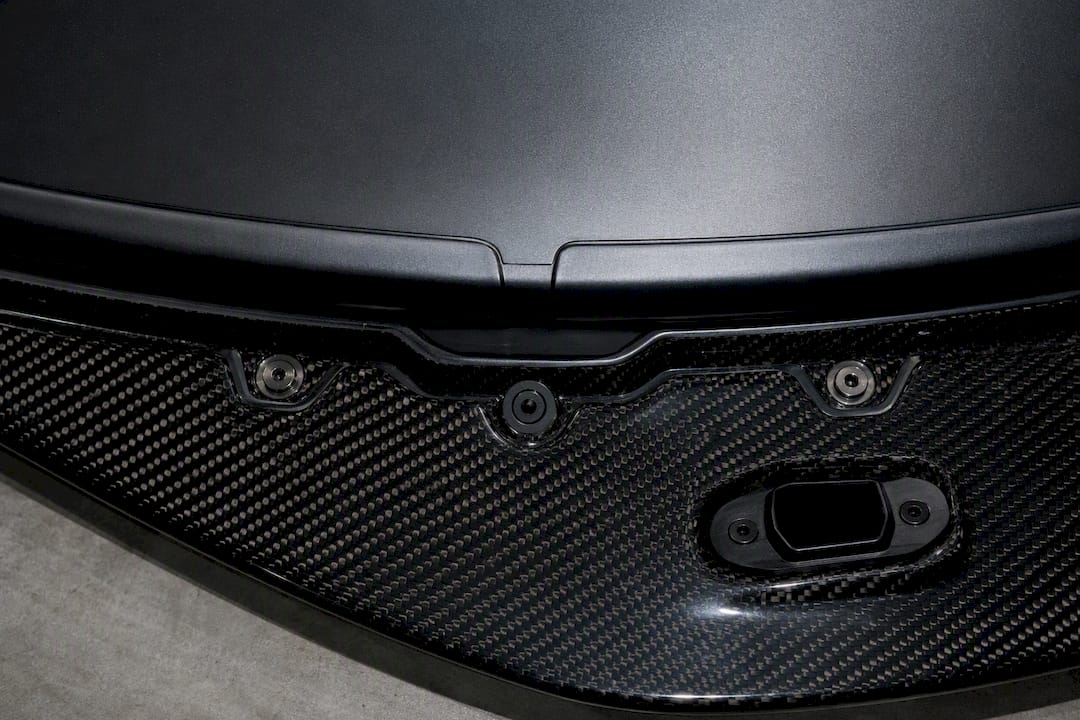 Carbon panel aligned at mounting interface