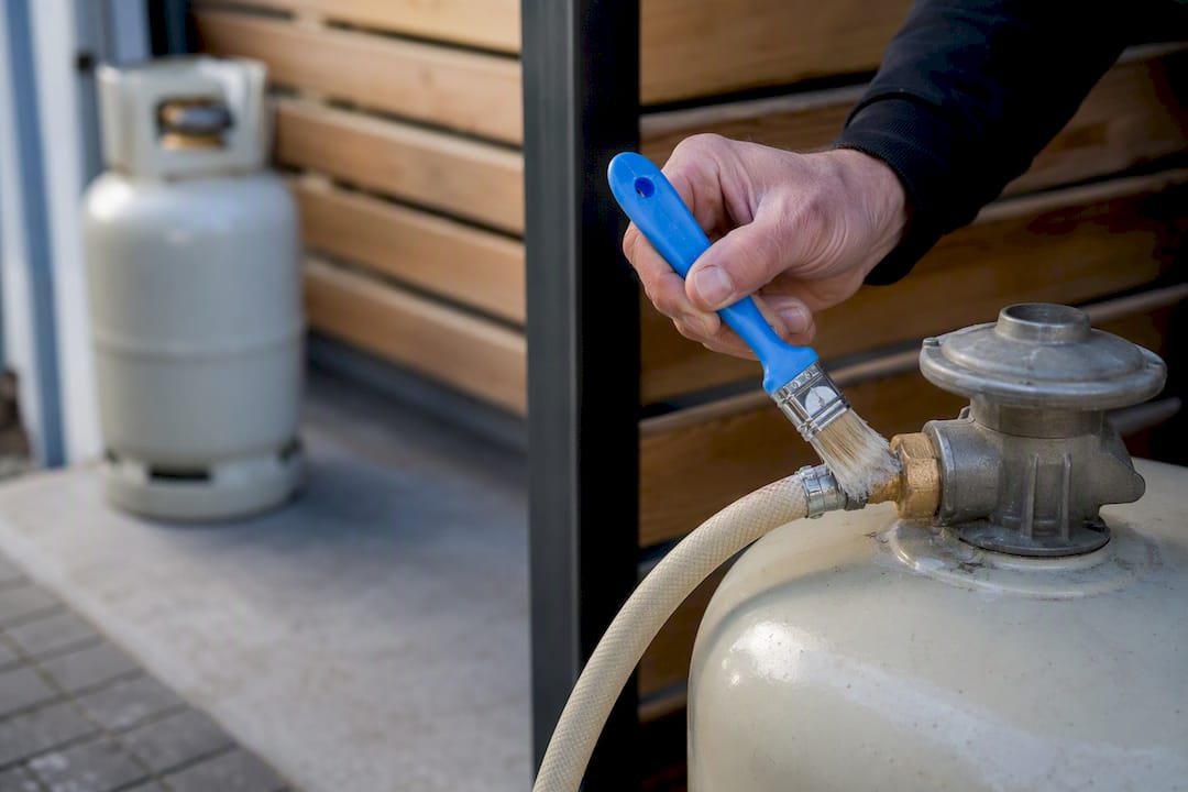 Contrôle d’un raccord de bouteille de gaz