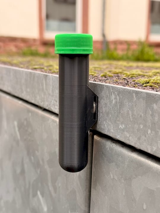 Geocaching PETling mit Magnethalter – Tarn- & Signalfarben | CacheWerk