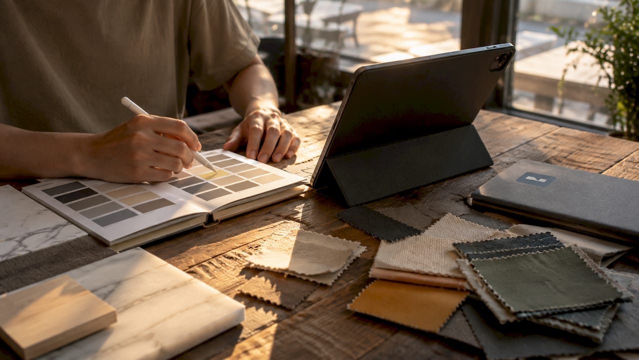 Designer workspace for virtual staging planning with fabric swatches