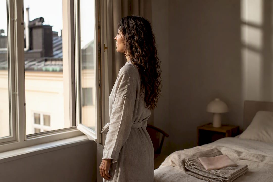 Woman air-drying defined 2C waves