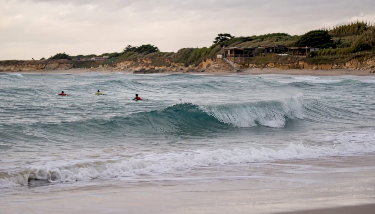 Surf waves breaking on reef at Cabarete