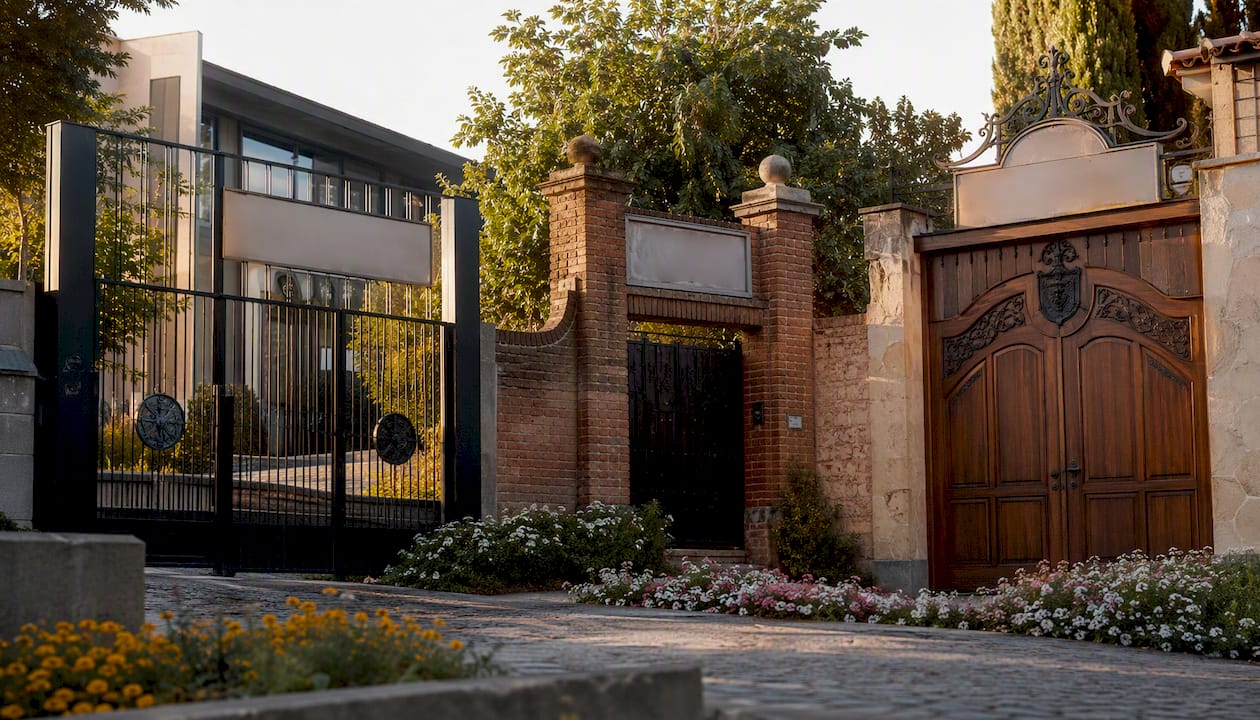 Entrances of different Spanish school types