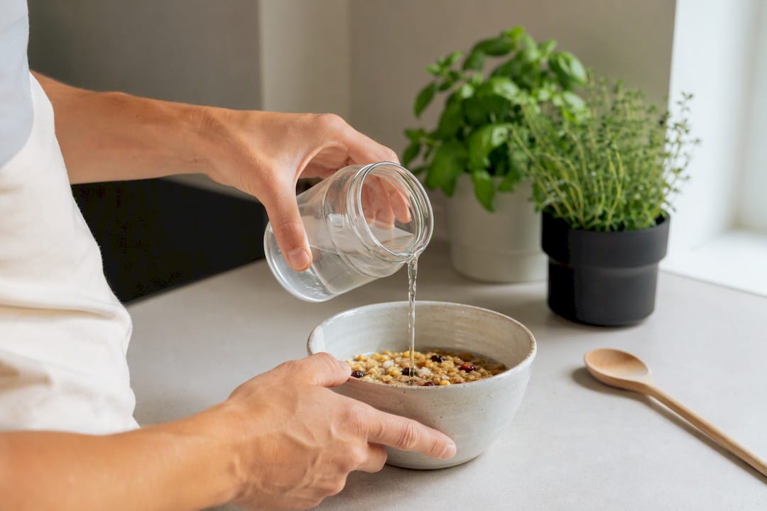 Proteinreiches Gericht schnell an der Küchenzeile zubereiten