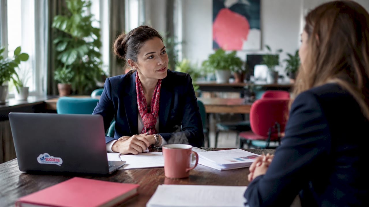 Entretien sur le parcours professionnel des PNC, avec un focus sur l'expérience client et les opportunités de mobilité.