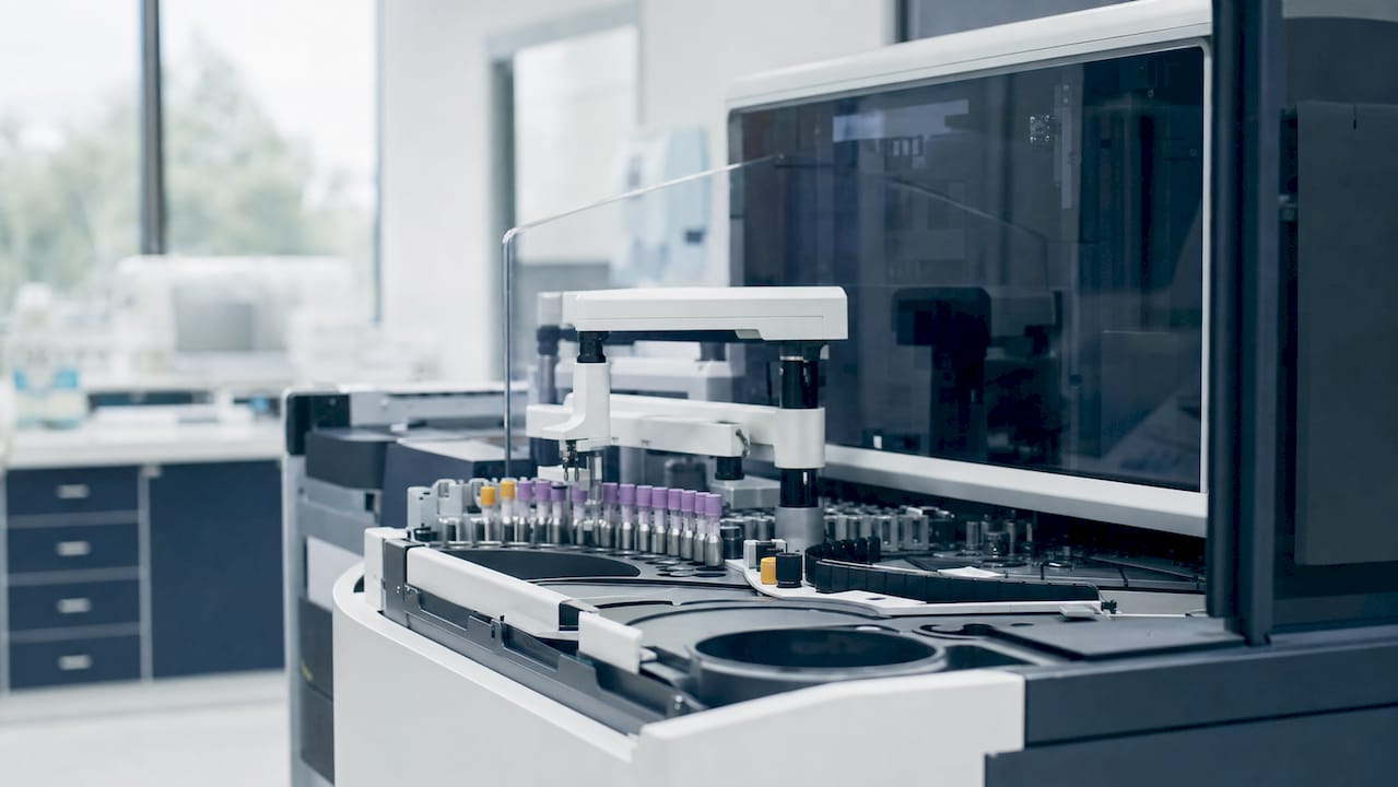 Automated blood testing analyzer in clinical lab