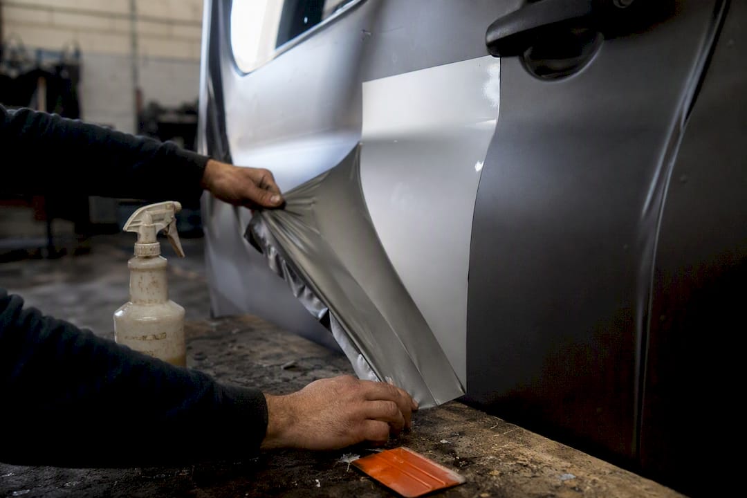 Partial vinyl wrap removal on vehicle door