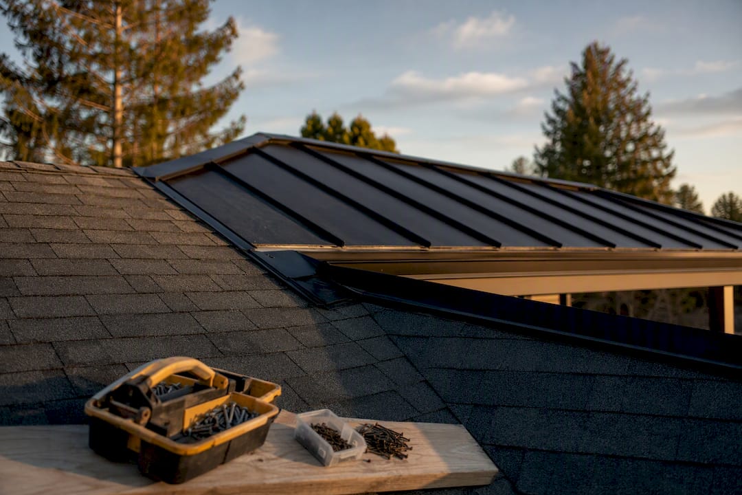 Metal roof vs shingles: which one actually pays off? — Multigroup Contracting Vancouver