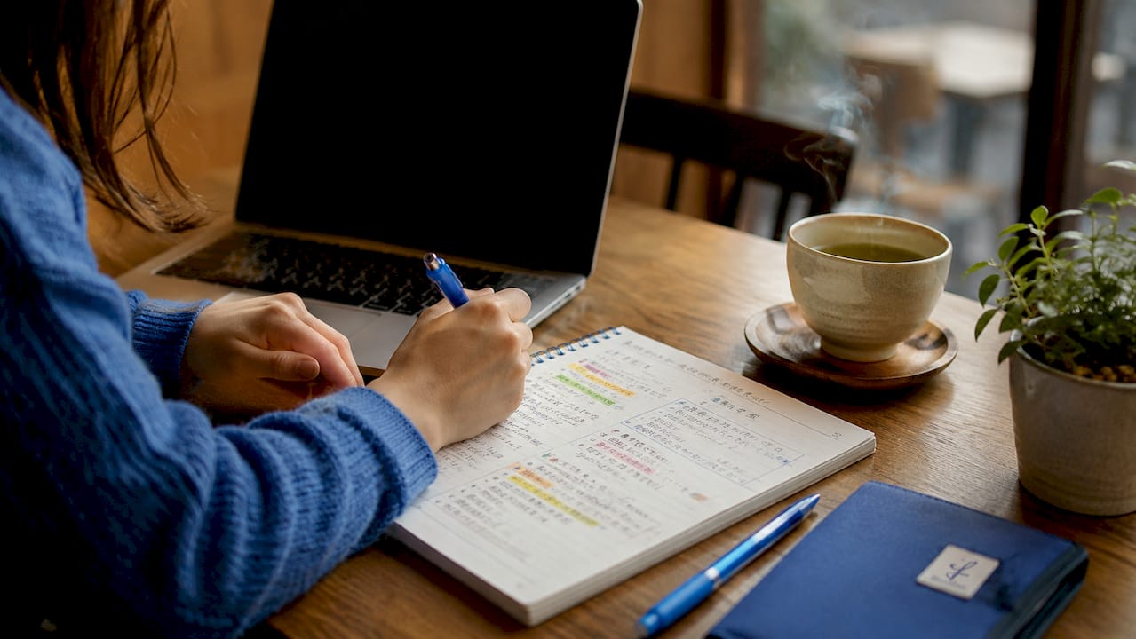 Tutor preparing personalized Japanese lesson plan
