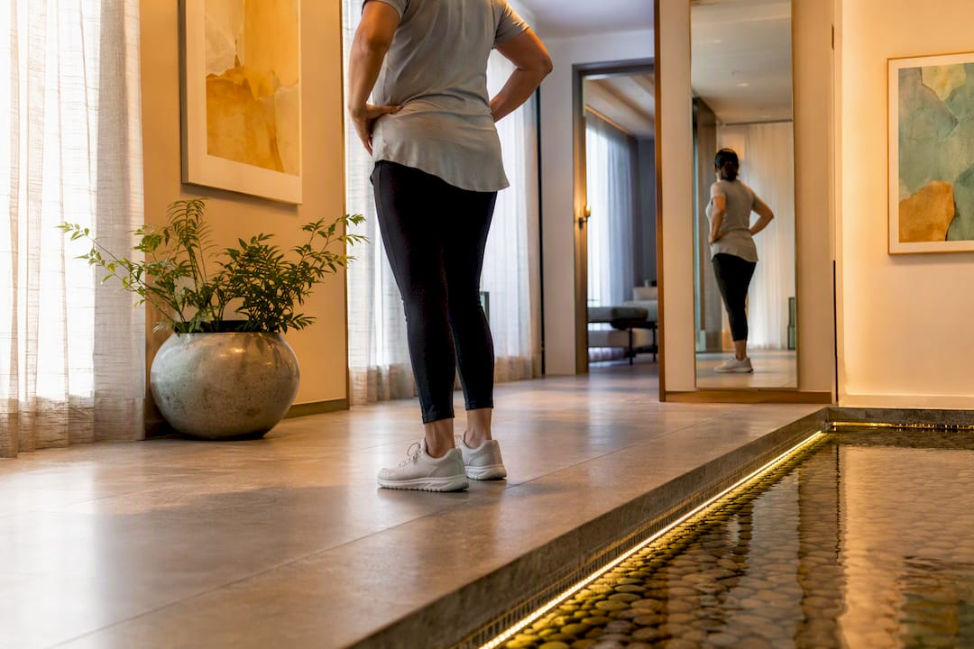 Patient adjusting posture before scan