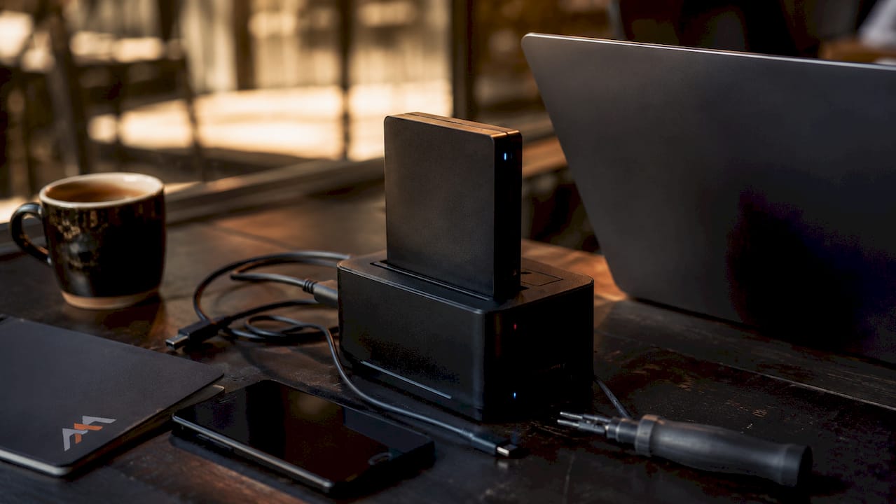Hard drive dock setup for phone data recovery