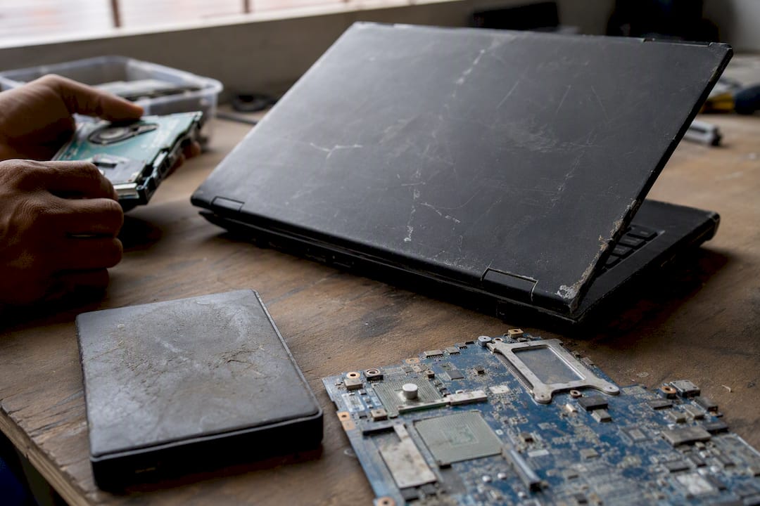 Diferentes estados en los que se puede encontrar el hardware informático una vez retirado del servicio