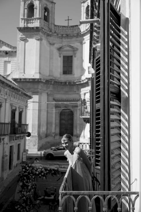 Planner and florist review Sicilian wedding details