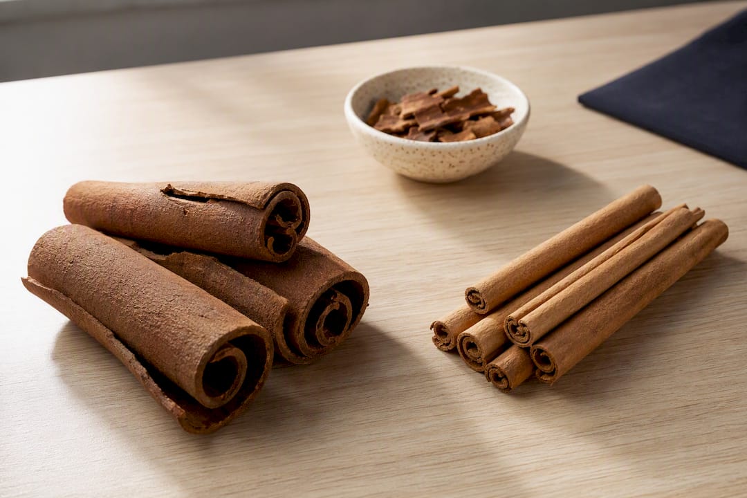 Cassia and Ceylon cinnamon bark comparison