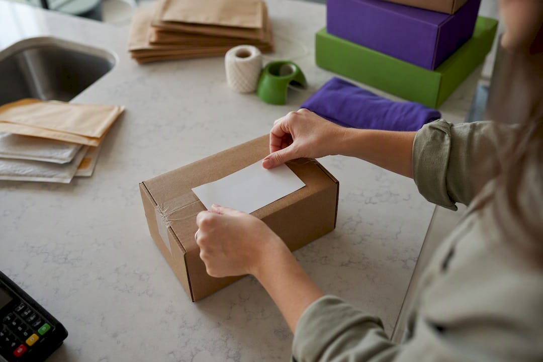 Hands labeling package for shipment