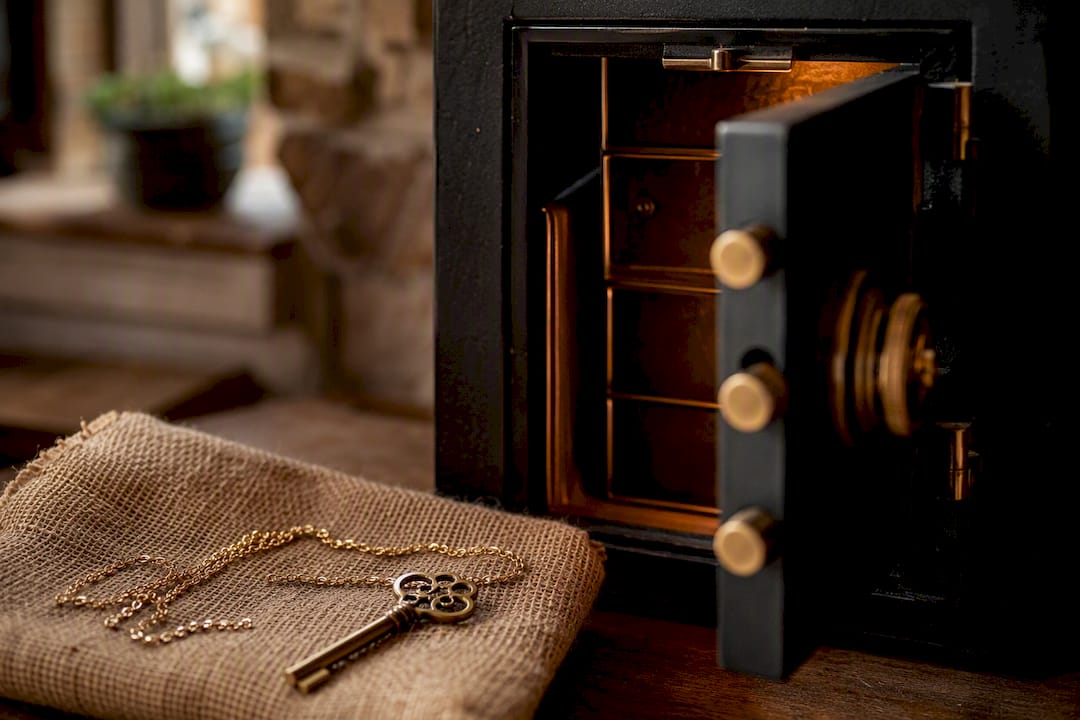 Symbolic objects representing insurance options