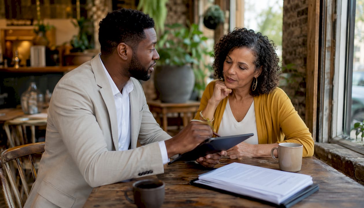 Advisor explains financing options to client