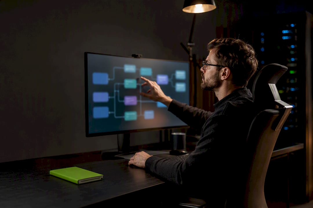 Moxy Web - Multi-tenant application: a metadata approach for developers and CTOs